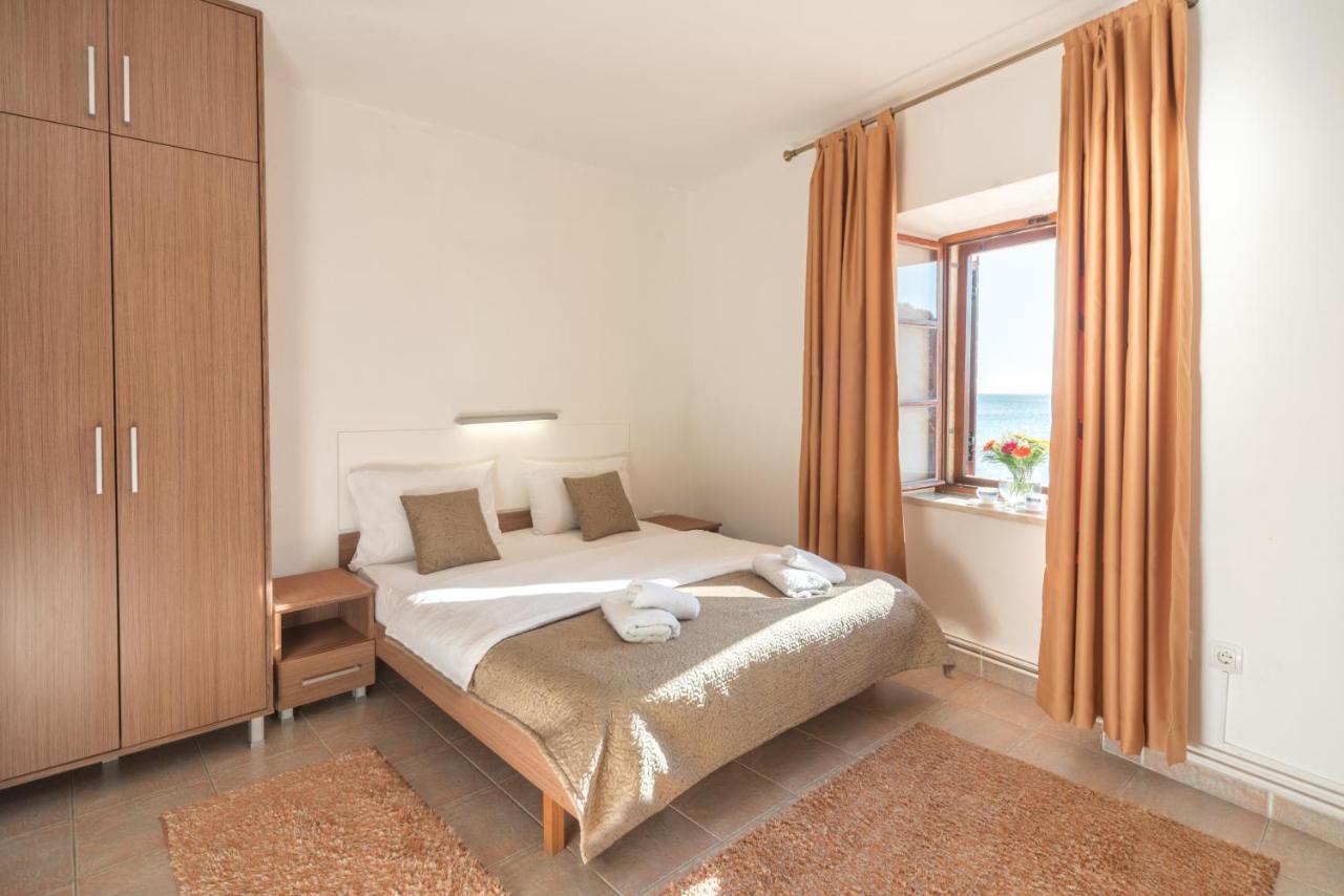 R Club Apartments Old Town 부드바 외부 사진