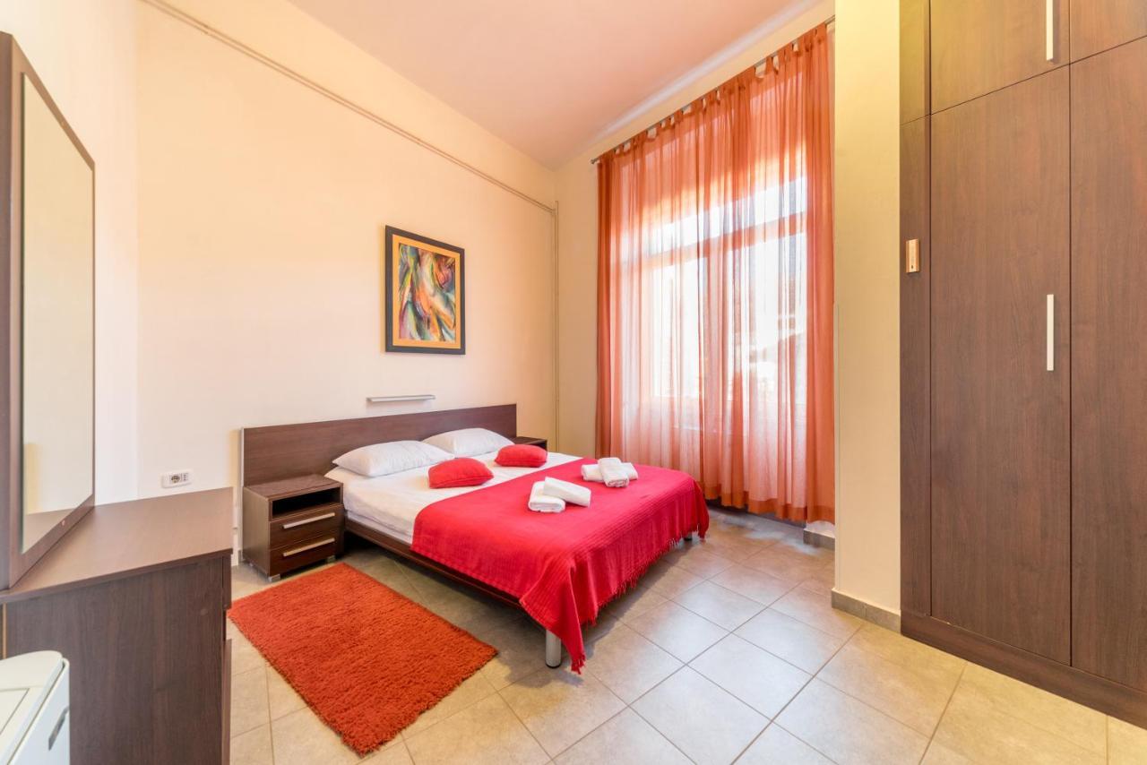 R Club Apartments Old Town 부드바 외부 사진